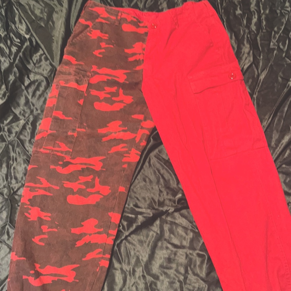 Red half / camo pants